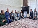 ادای احترام مسئولین شهرستان ملارد به خانواده معظم شهداء
