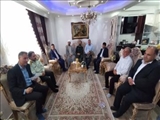 مسئولان ملارد به دیدار خانواده شهدا رفتند