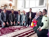 دیدار مسئولان ملارد با خانواده شهیدان صالح و جباری