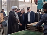 خط تولید آجر سفال با فناوری نوین در ملارد به بهره برداری می رسد  🔹مالک کارخانجات شرکت آجر ماشین نور شهریار از افتتاح خط جدید تولید اجر سفال با فناوری نوین در آینده نزدیک خبرداد.  🔹محمد حسن دهقانی در حاشیه بازدید مسئولان شهرستان ملارد از مجموعه کارخانجات شرکت آجر ماشینی نور شهریار اظهارداشت: این مجموعه در سال ۱۳۷۳ به صورت تولید آجر فشاری فعالیت خود را در روستای بیدگنه آغاز کرد.  🔹وی افزود: پس از گذشت ۱۲ سال یعنی در سال ۱۳۸۵ با ایجاد سه خط جدید و تبدیل آن به آجر سفال به عنوان بزرگترین کارخانه تولید آجر سفال در غرب استان تهران شناخته شد.  🔹وی با بیان این که هم اکنون بیش از ۳۰۰ نفر از جوانان روستاهای همجوار در این مجموعه مشغول به فعالیت هستند، ادامه داد: با بهره برداری از خط جدید این مجموعه که به صورت دانش بنیان می باشد و باعث کاهش ۳۰ درصدی مصرف حامل های انرژی (گاز و برق) می شود برای ۱۰۰ نفر دیکر نیز اشتغالزایی خواهد شد .  🔹مالک کارخانجات شرکت آجر ماشین نور شهریار تصریح کرد: برای  راه اندازی خط جدید بیش از ۵۰۰ میلیارد ریال هزینه شده است.  🔹شایان ذکر است، ظهر امروز سید اصغر تقوی سرپرست فرمانداری به همراه حجت الاسلام خوبانی امام جمعه، حق وردی نماینده مجلس، سرهنگ جهانی نژاد فرمانده سپاه، مشعشعی بخشدار ملارد و جمعی از روسای ادارات از مجموعه کارخانجات نور شهریار بازید داشته و در جریان تولیدات این واحد قرار گرفتند.