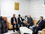 استاندار تهران در آغاز سفر استانی به دیدار خانواده شهید مرتضی میری رفت