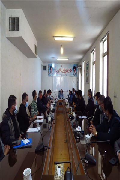 نشست صمیمی بخشدار صفادشت با دهیاران