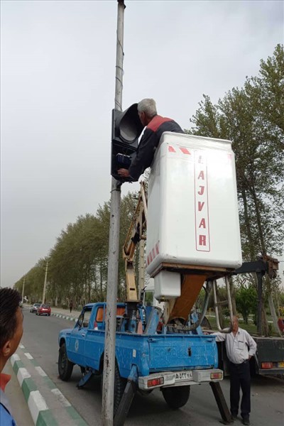 ترمیم و بازسازی چراغ‌های راهنمایی