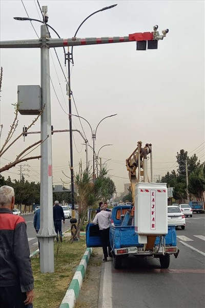 ترمیم و بازسازی چراغ‌های راهنمایی