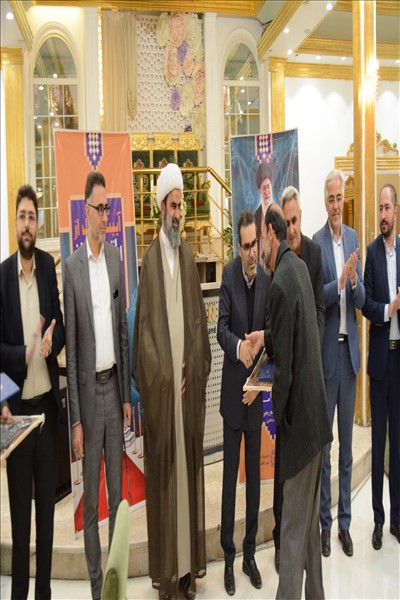 آیین تجلیل از همکاران بازنشسته