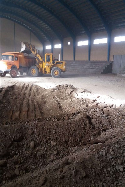 عملیات خاکبرداری جهت اجرای بلوکاژ