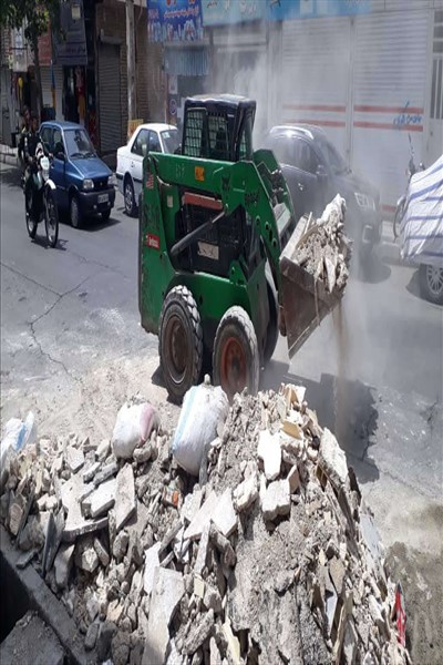 نخاله های معابر سطح شهر جمع آوری