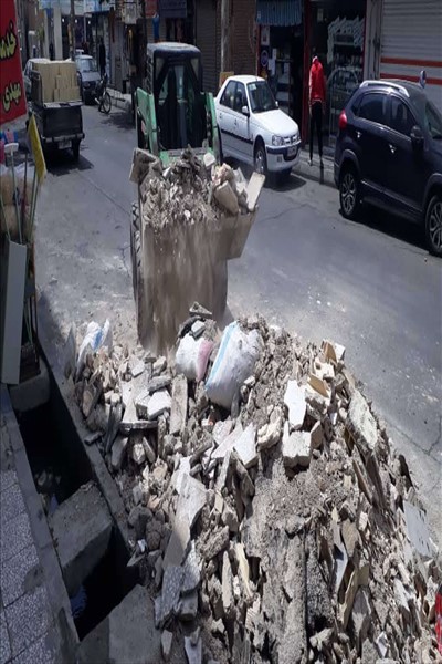 نخاله های معابر سطح شهر جمع آوری