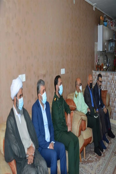 مسئولین شهر ملارد به دیدار خانواده