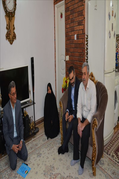 مسئولین شهر ملارد به دیدار خانواده