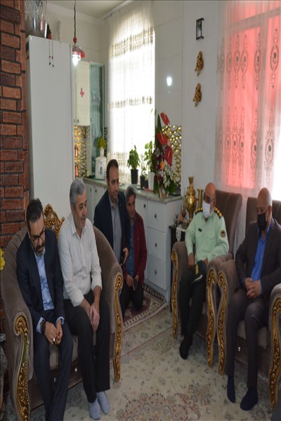 مسئولین شهر ملارد به دیدار خانواده