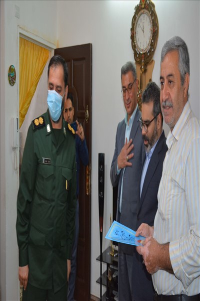 مسئولین شهر ملارد به دیدار خانواده