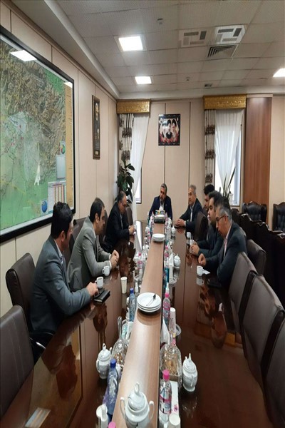 نشست بررسی مشکلات حوزه آب و برق