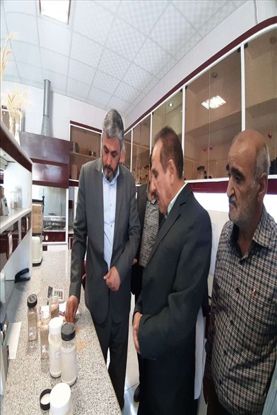 بازدید فرماندار ملارد از کارخانه