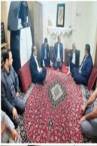 تکریم اعضای مدیریت شهر از ریش سفیدان