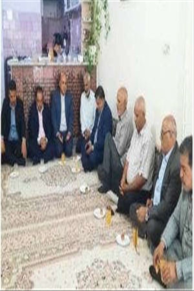 تکریم اعضای مدیریت شهر از ریش سفیدان