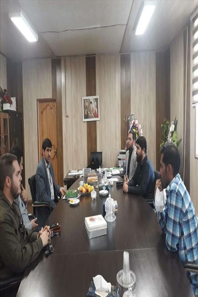 نشست صمیمی دکتر دستگردی با فرماندهی