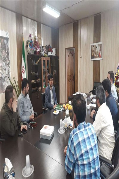 نشست صمیمی دکتر دستگردی با فرماندهی