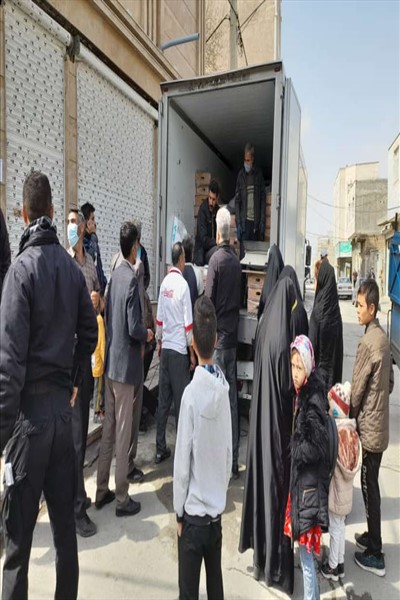 توزیع مرغ ، شکر،برنج و میوه تنظیم