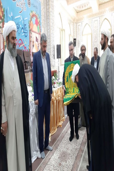 استقبال از خدام و پرچم امام‌ رضا(ع)